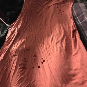 Cropped sleeveless tee